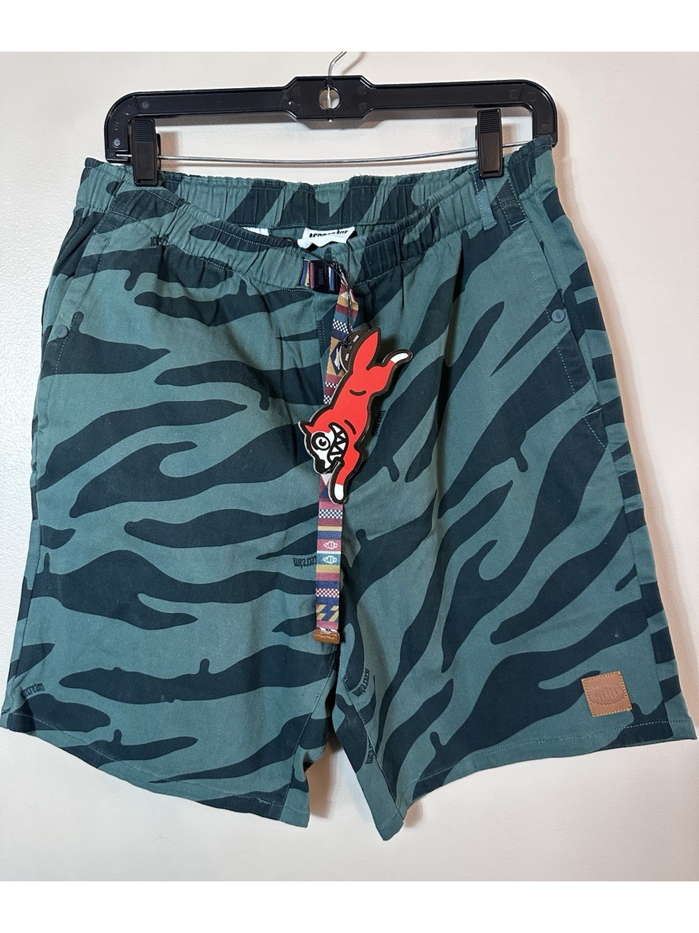 Ice Cream Concave Shorts Mens Sz Large Green Tiger Camo Print Beach Pharrell NWT